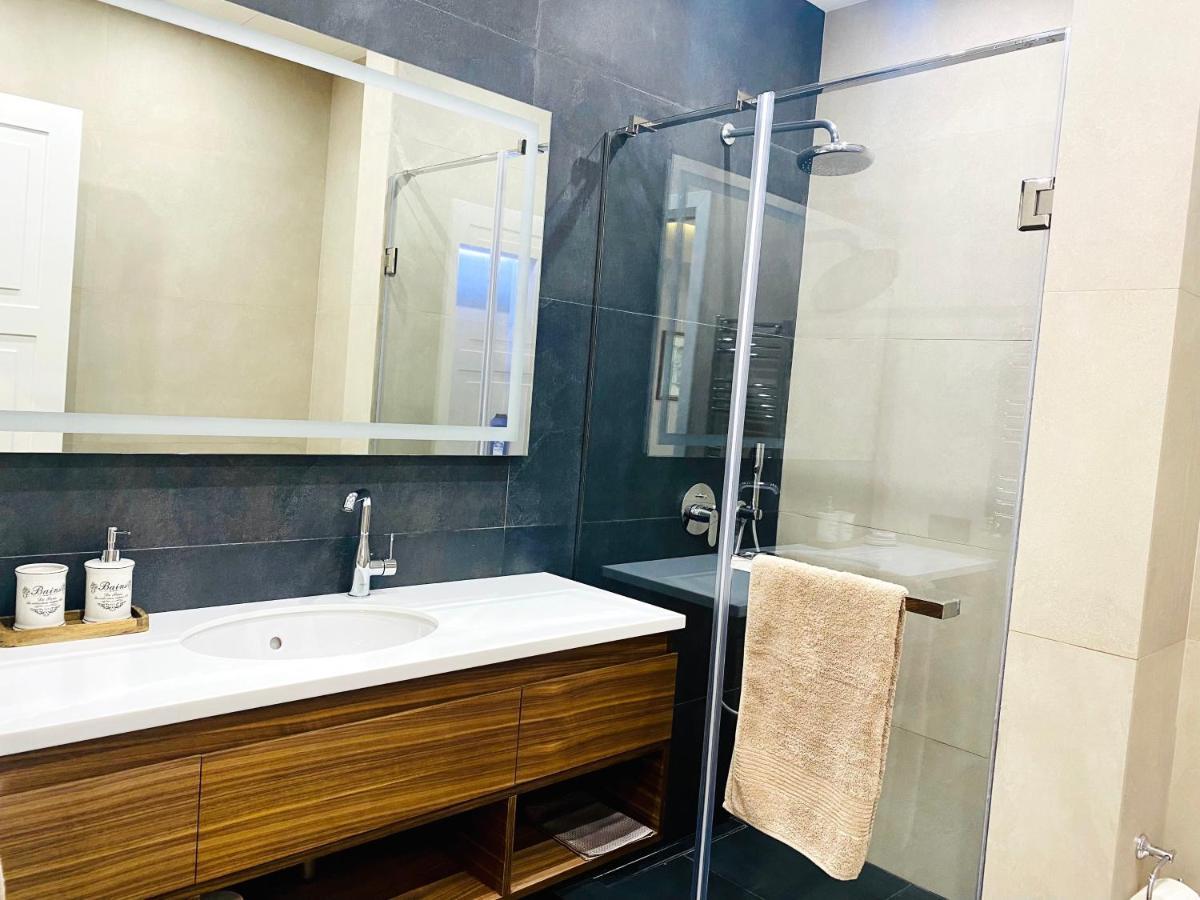 Heart Of Yerevan - City Center Luxury Apartments Eksteriør bilde