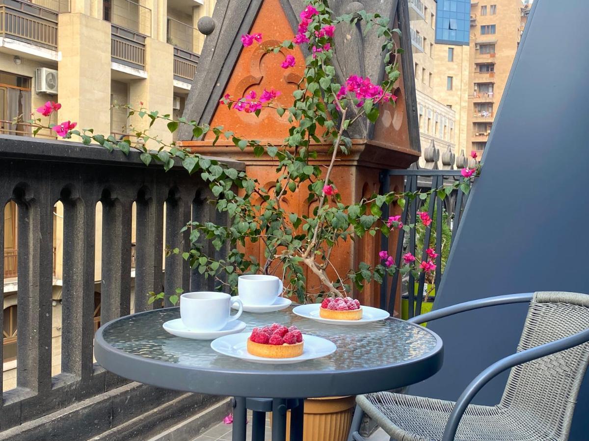 Heart Of Yerevan - City Center Luxury Apartments Eksteriør bilde