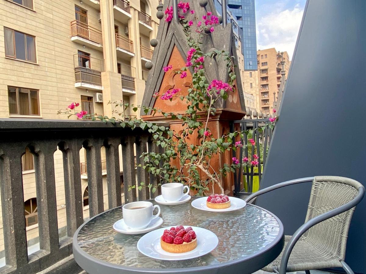 Heart Of Yerevan - City Center Luxury Apartments Eksteriør bilde